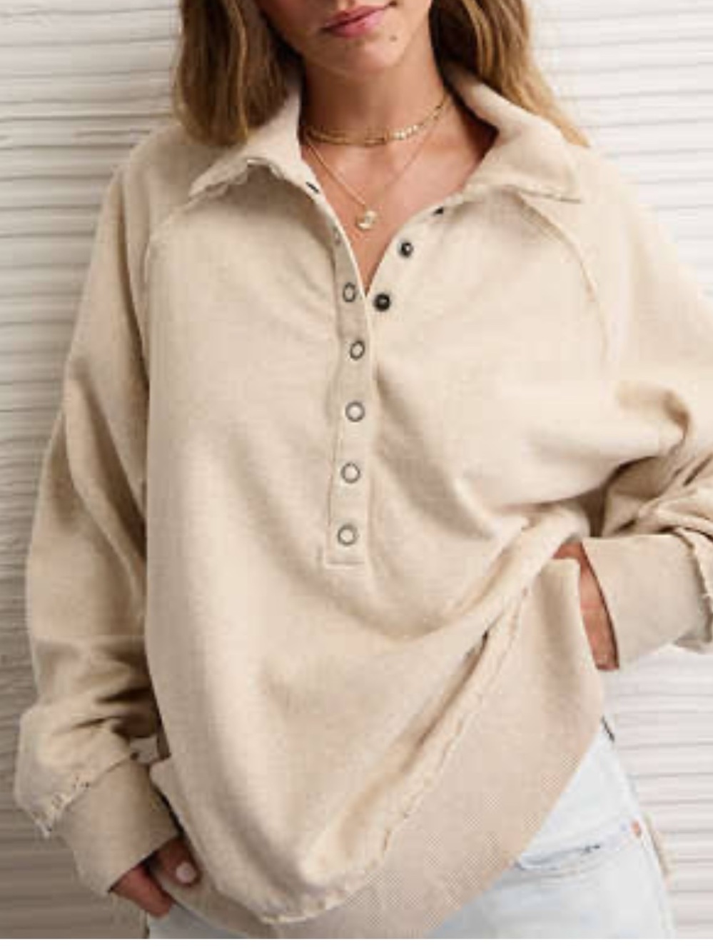 American Eagle - Women's Big Hug Waffle Sweatshirt. Size Small. Cream